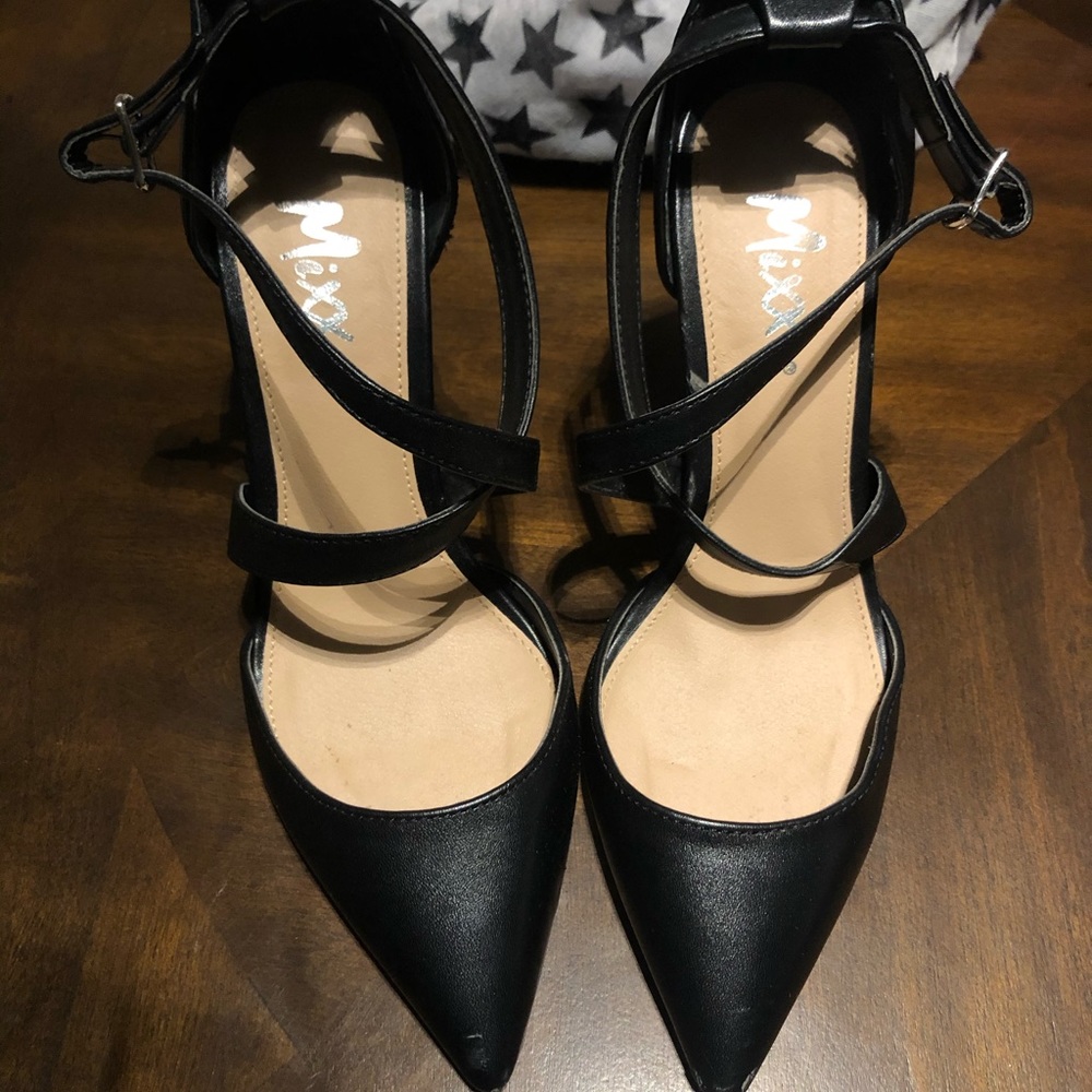 Mixx heels - Picture 2 of 3